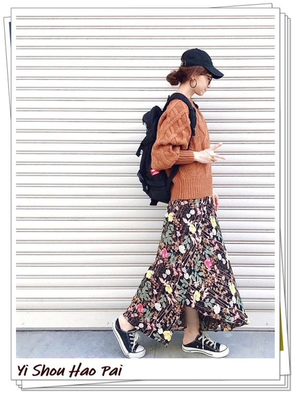 浅米色帆布背包经典休闲轻熟女人，时髦米色外套吸引目光 帆布背包 时髦 第13张