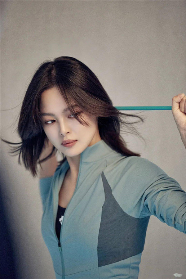 欧莱雅精油染护滋养改善发质,染发如何避免发质干枯 欧莱雅精油 第4张 欧莱雅精油染护滋养改善发质,染发如何避免发质干枯 欧莱雅精油 第4张