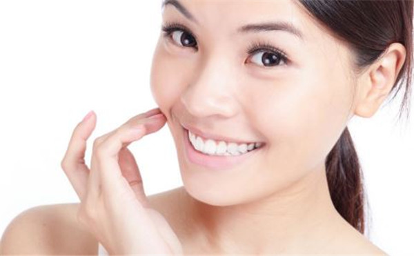 洗牙对牙齿有伤害吗，在牙科洗牙对牙齿有伤害吗 洗牙 伤害 第1张