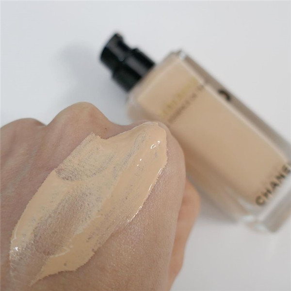 粉底 | Chanel Le Blanc Serum 全新粉底液 新品 第2张