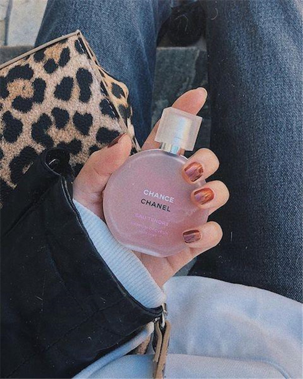 清新优雅的发香喷雾推荐，香奈儿CHANCE花果香气甜而不腻 发香喷雾 香奈儿 第3张