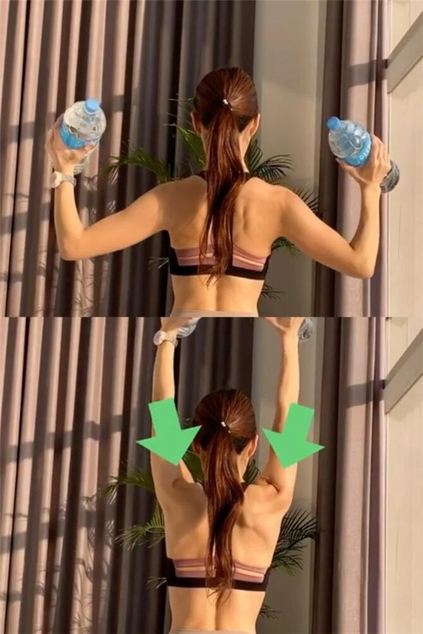 简单小动作紧实我们的手臂线条！瘦手臂动作哑铃肩推 瘦手臂 动作 第2张