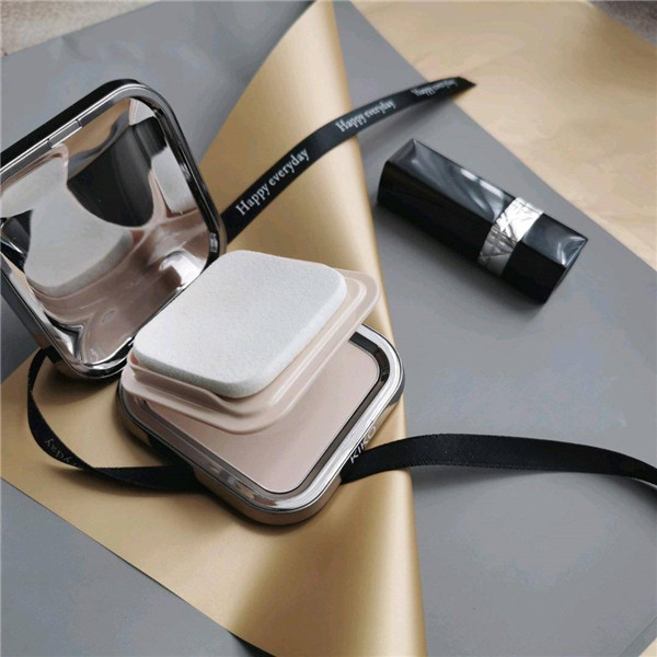 kiko防晒粉饼让补妆防晒轻松搞定 kiko 粉饼 第33张