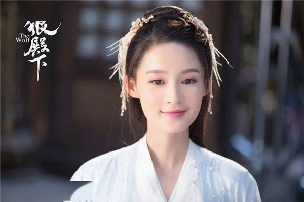 如何打造伪素颜妆，焦糖奶茶眼妆的化法和技巧 伪素颜妆 焦糖奶茶眼妆 第4张