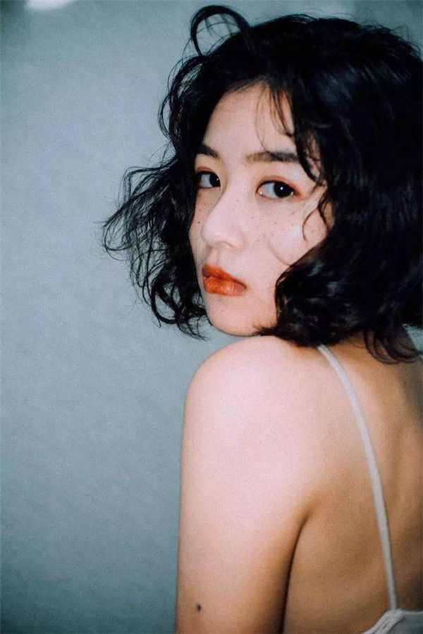 茶棕色发色尽显清纯自然，茶棕色低调又不失质感 发色 茶棕色 第11张