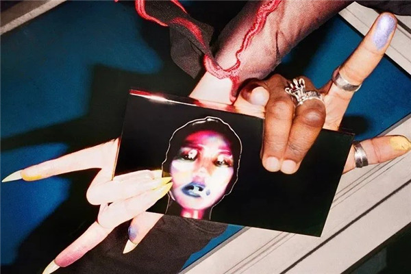 BYREDO百瑞德极美眼影盘上市 彩妆 百瑞德 第1张