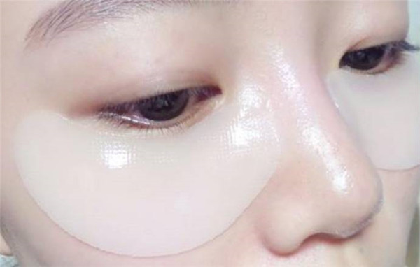 眼袋贴怎么用 美妆 第2张