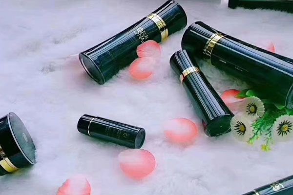 维娜化妆品怎么样，美容院用的有激素吗 维娜化妆品 第2张