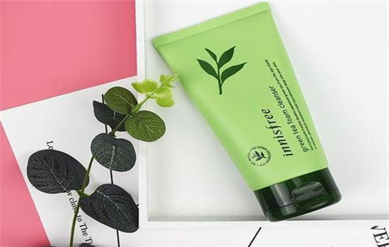 100g洗面奶能带上飞机吗，120g的牙膏能带上飞机吗