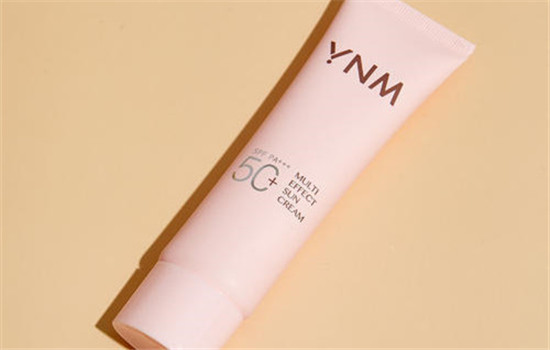 ynm防晒霜怎么辨别真假，怎样鉴别防晒霜的好坏