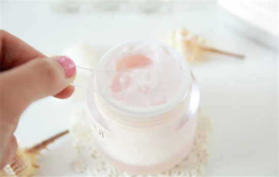 韩国多特海伦面霜真可以淡斑，可以白天使用吗