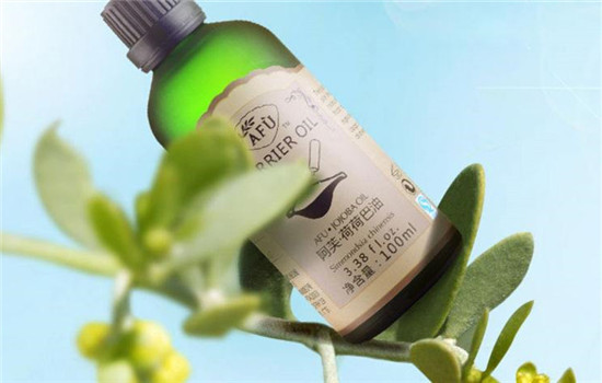 荷荷巴油可以去颈纹吗，教你护理出天鹅颈