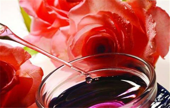 阿芙荷荷巴油和玫瑰精油怎么调配，玫瑰精油的功效