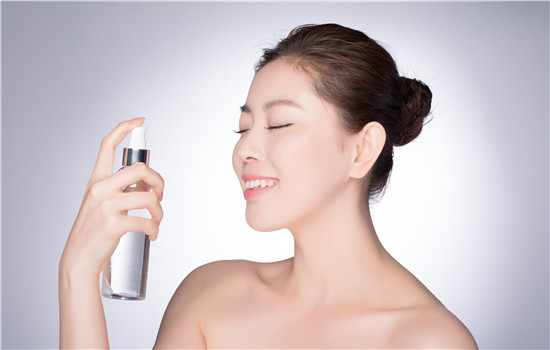 活肤水的作用是什么，如何正确使用活肤水