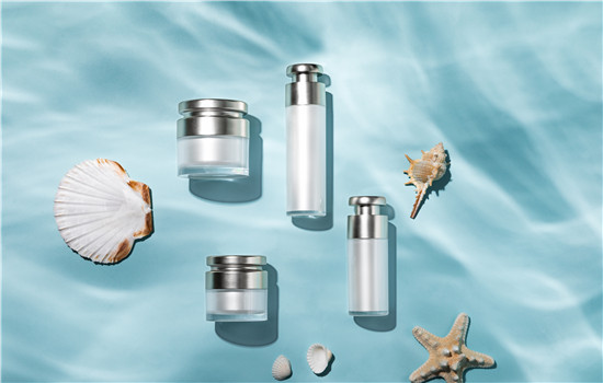 晚上要涂水和乳液吗，晚上护肤该怎么做