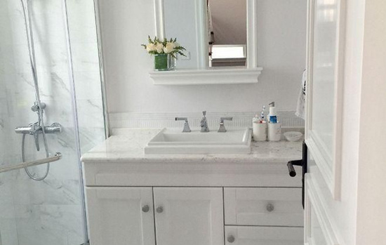 护肤品应该放在洗手间还是卧室，怎样存放护肤品最好