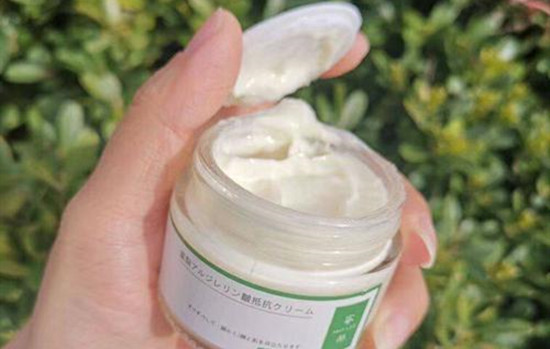 蜜梨面霜生产日期怎么看，便宜大碗的面霜真的有效吗