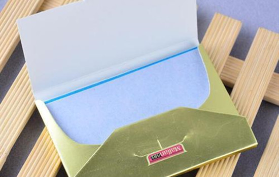 吸油纸用什么可以替代，吸油纸对皮肤有伤害吗