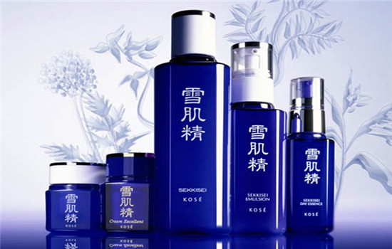 雪肌精乳液怎么用，美白去暗黄的效果就是这么用出来的