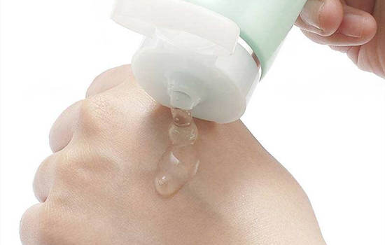 洁面啫喱和洁面膏一样吗，不同肤质选洁面产品你对了吗