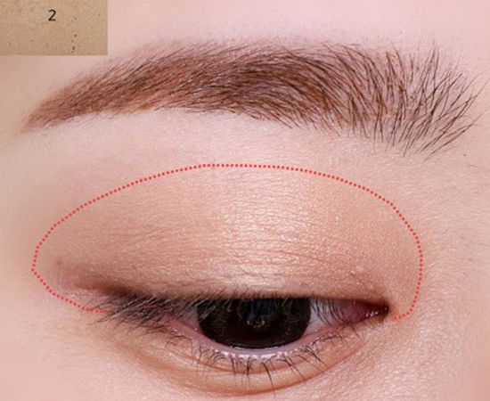 大地色眼妆的画法教程图解