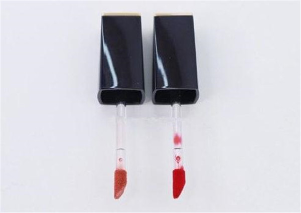 雅诗兰黛唇釉301适合黄皮吗​，雅诗兰黛唇釉301和302哪个好看