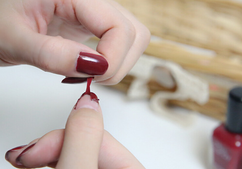 可撕指甲油哪个牌子好，​可撕指甲油怎么防脱落