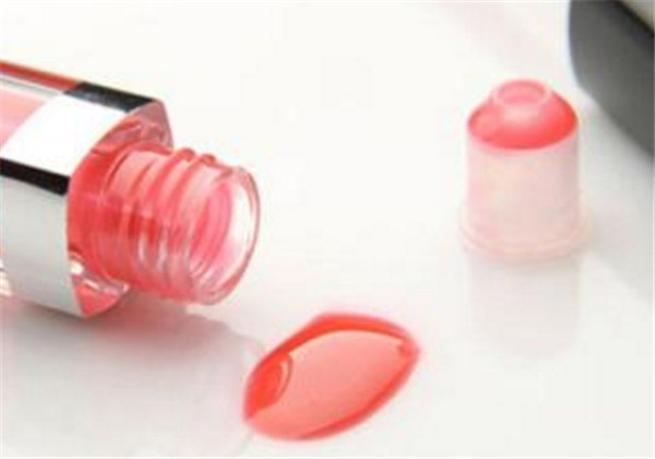 怎么防止唇釉变干，唇釉干了还能用吗