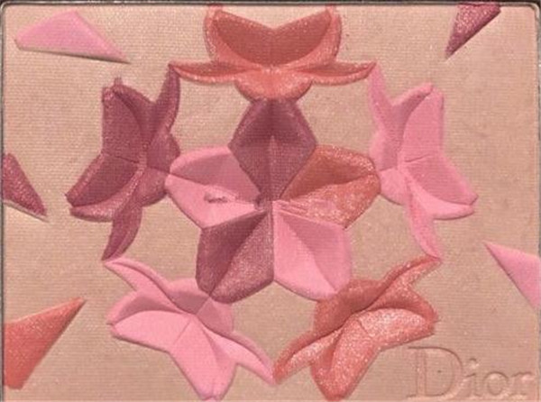 迪奥腮红02和03哪个颜色好看