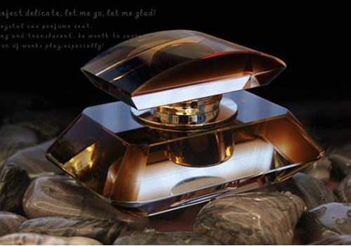 车载香水怎么安装，​车载香水为什么没味道