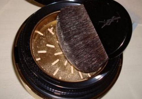 散粉搓泥怎么办，​散粉盒里面的网格有什么用处