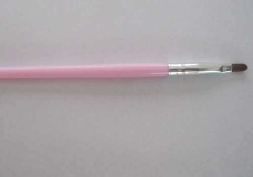 唇刷是干什么的，​唇刷能当眉刷用吗