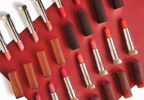 美宝莲金属唇膏15是什么颜色，​美宝莲金属唇膏15适合黄皮吗