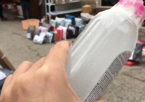 卸妆水冻成冰还能用吗，化妆品冻了会影响效果吗