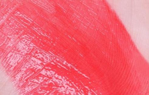 ysl新情挑诱吻唇蜜06是什么颜色，ysl新情挑诱吻唇蜜06试色