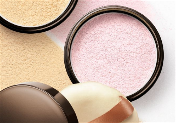 蜜粉可以补妆吗，​蜜粉可以代替粉饼吗