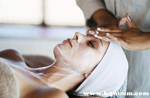 七七英姐的化妆品含有激素吗，七七英姐快手化妆品怎么样