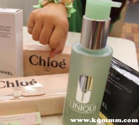 乘机携带化妆品数量和规格，登机化妆品携带规定