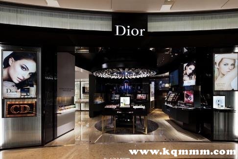 迪奥化妆品一套大概多少钱，迪奥官网店化妆品