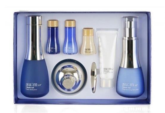 foundation化妆品中的意思，foundation有粉底的意思吗