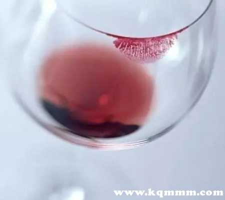 口红怎样才能不沾杯不掉色，口红怎么涂不掉色不沾杯