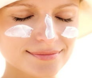 先擦bb霜还是先擦防晒霜，防晒霜在bb霜前还是后