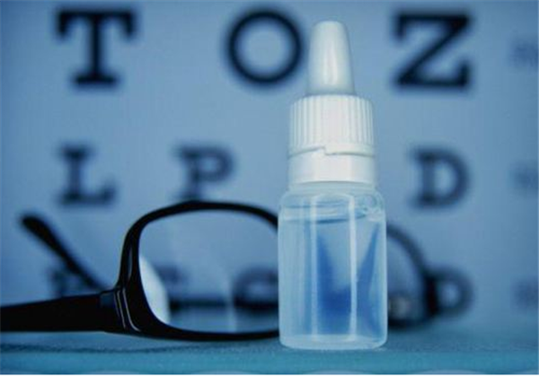 假性近视的恢复方法，​假性近视用什么眼药水