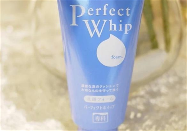 用卸妆乳后多久用洗面奶，怎么用