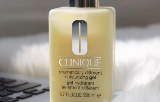 倩碧黄油和小棕瓶顺序，在使用倩碧产品时应该先用什么