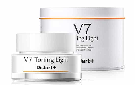 学生涂素颜霜之前应该涂啥，素颜霜适合什么年龄