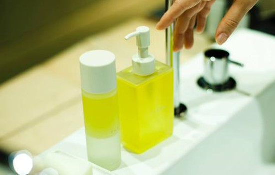 屈臣氏不用导购推荐也要买的八大，看到它们立即下手