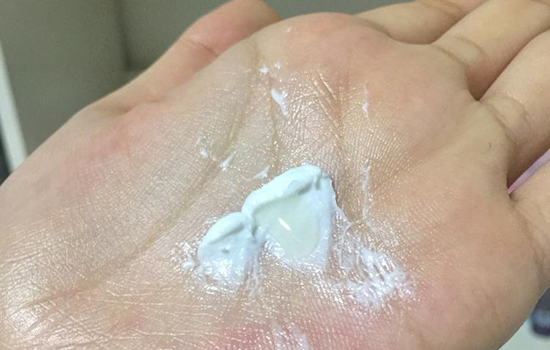 海蓝之谜怎么乳化，海蓝之谜面霜为什么要乳化