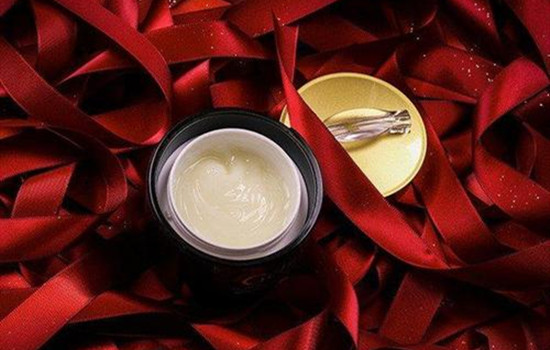 用睡眠面膜之前要用哪些护肤，睡眠面膜一周几次最好