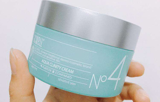 涂了面霜脸上搓泥怎么回事，涂抹面霜的技巧